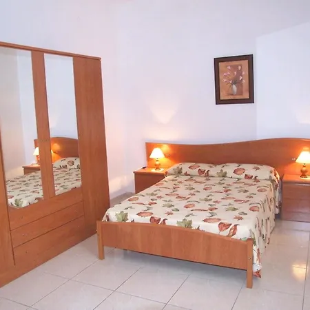 Apartment House With 5 Bedrooms In Costa Del Zefir, With Wonderful Sea View, Pri Miami Playa