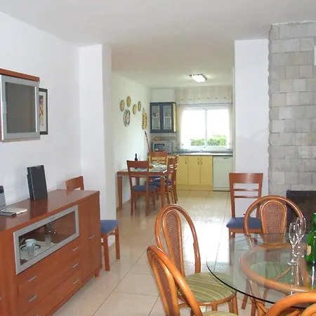 House With 5 Bedrooms In Costa Del Zefir, With Wonderful Sea View, Pri Apartment *